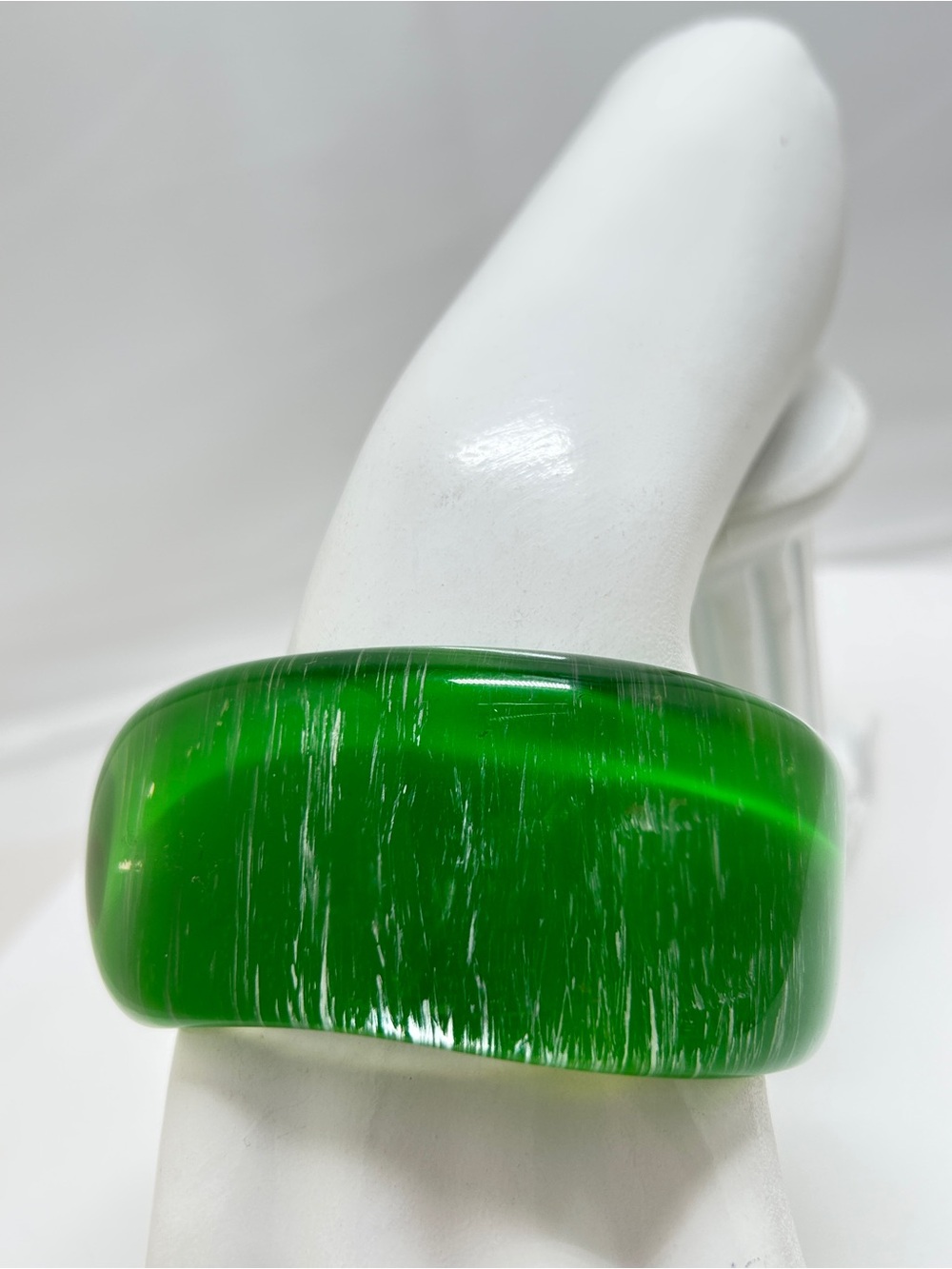 Vintage Green And Silver Asymmetrical Chunky Lucite Bangle Bracelet - Picture 3 of 6